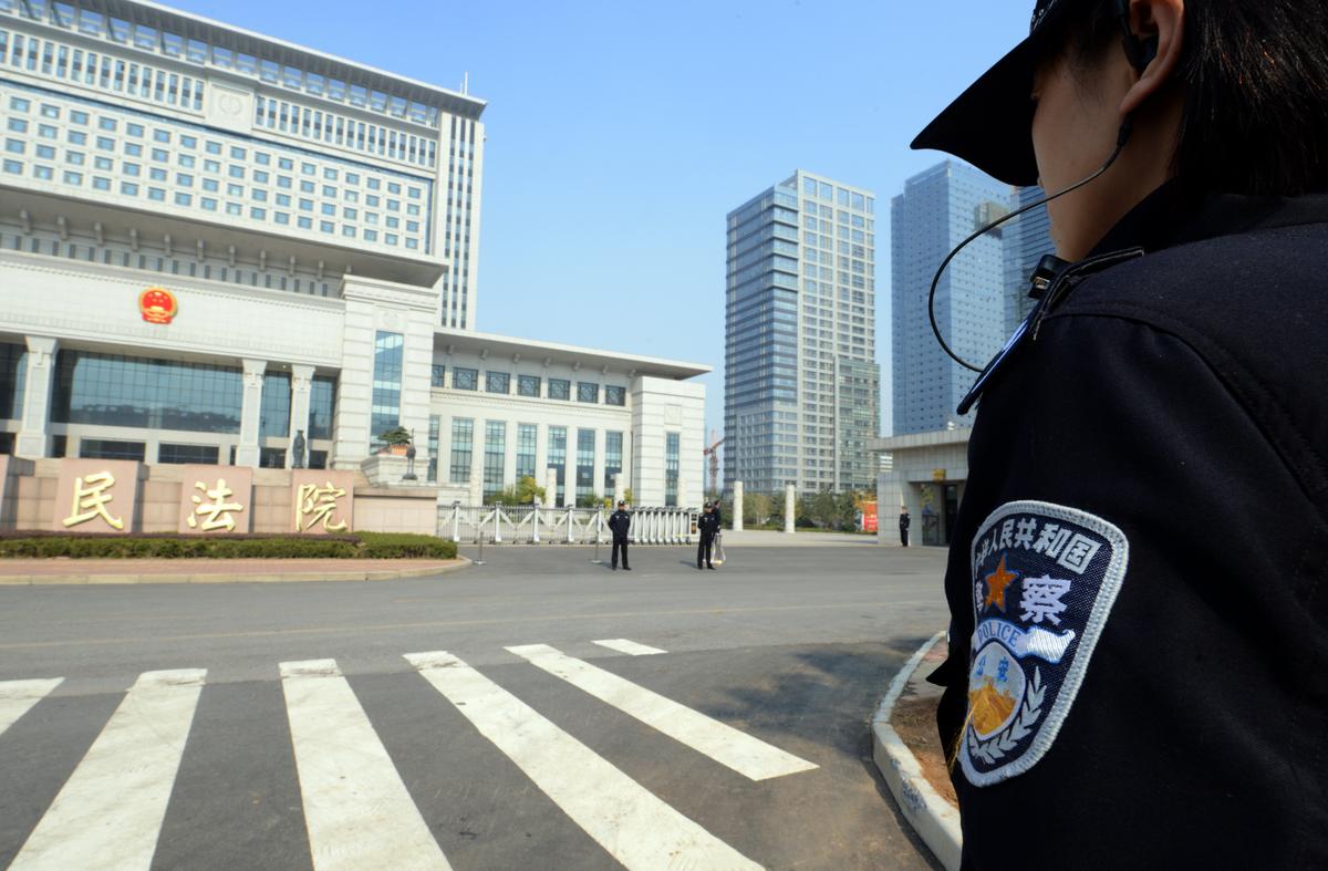 Chinese Judge on Shackles: ‘Who Cares If It’s Illegal?’