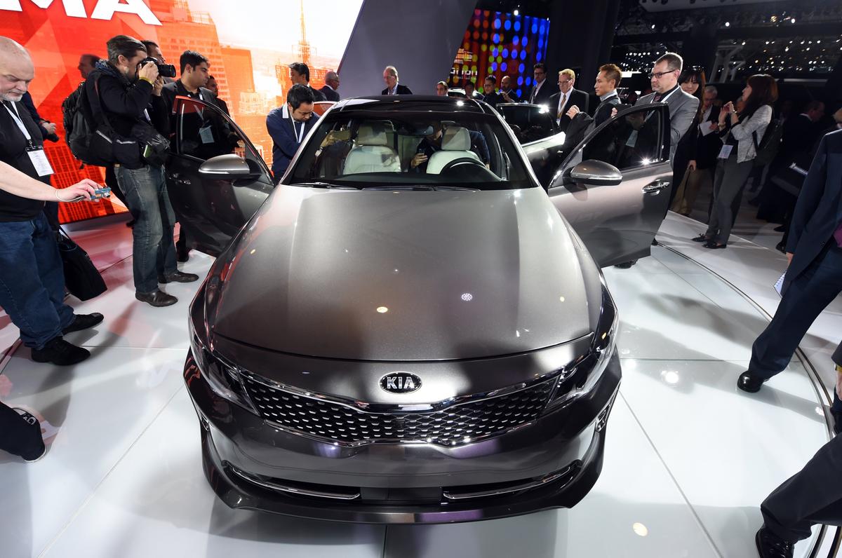 How the US Economy and Jobs Are Being Held Back by the Trade Deficit