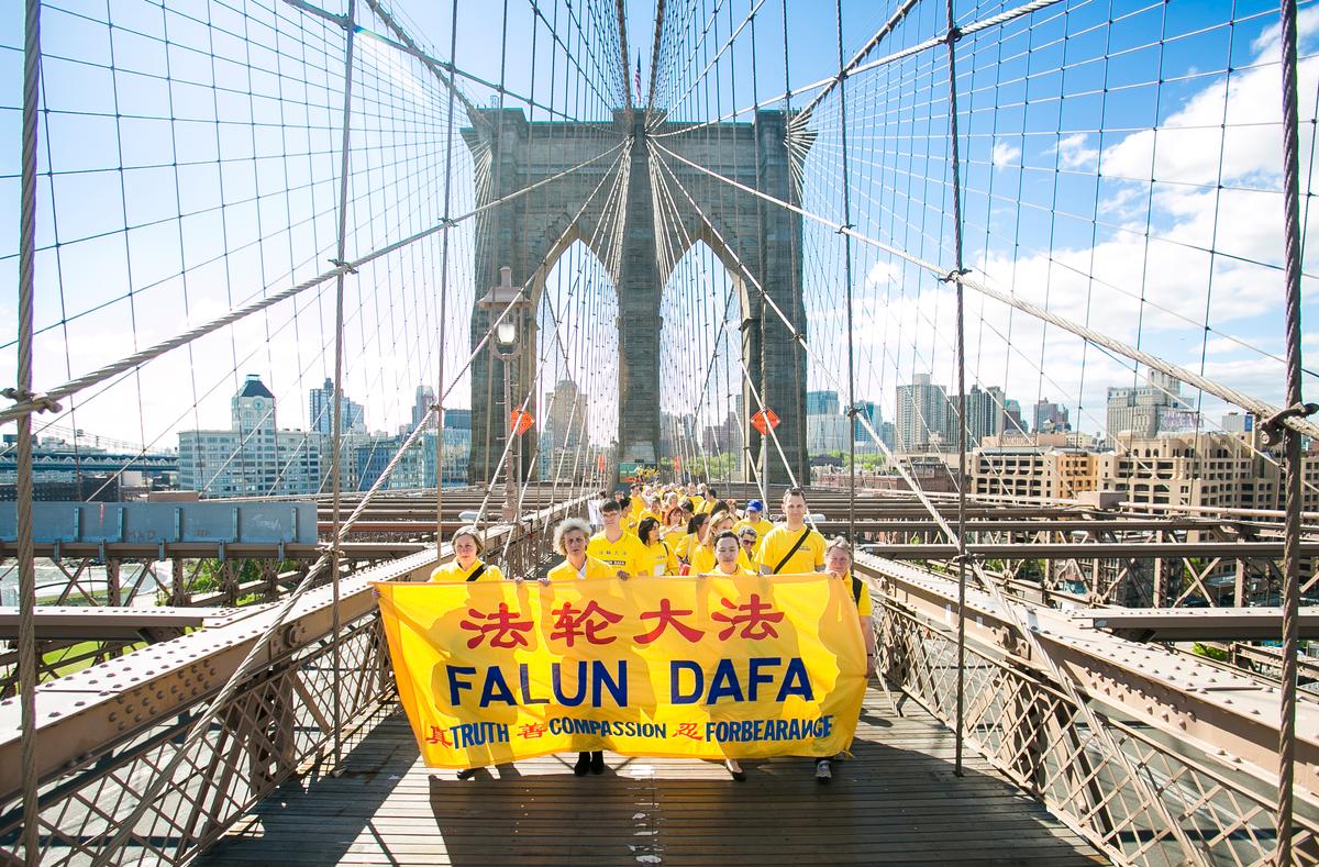 Falun Dafa Day Celebrated Around the World