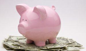 High-Yield Savings Accounts Still Pay Over 4% in 2026—Here’s How to Cash In