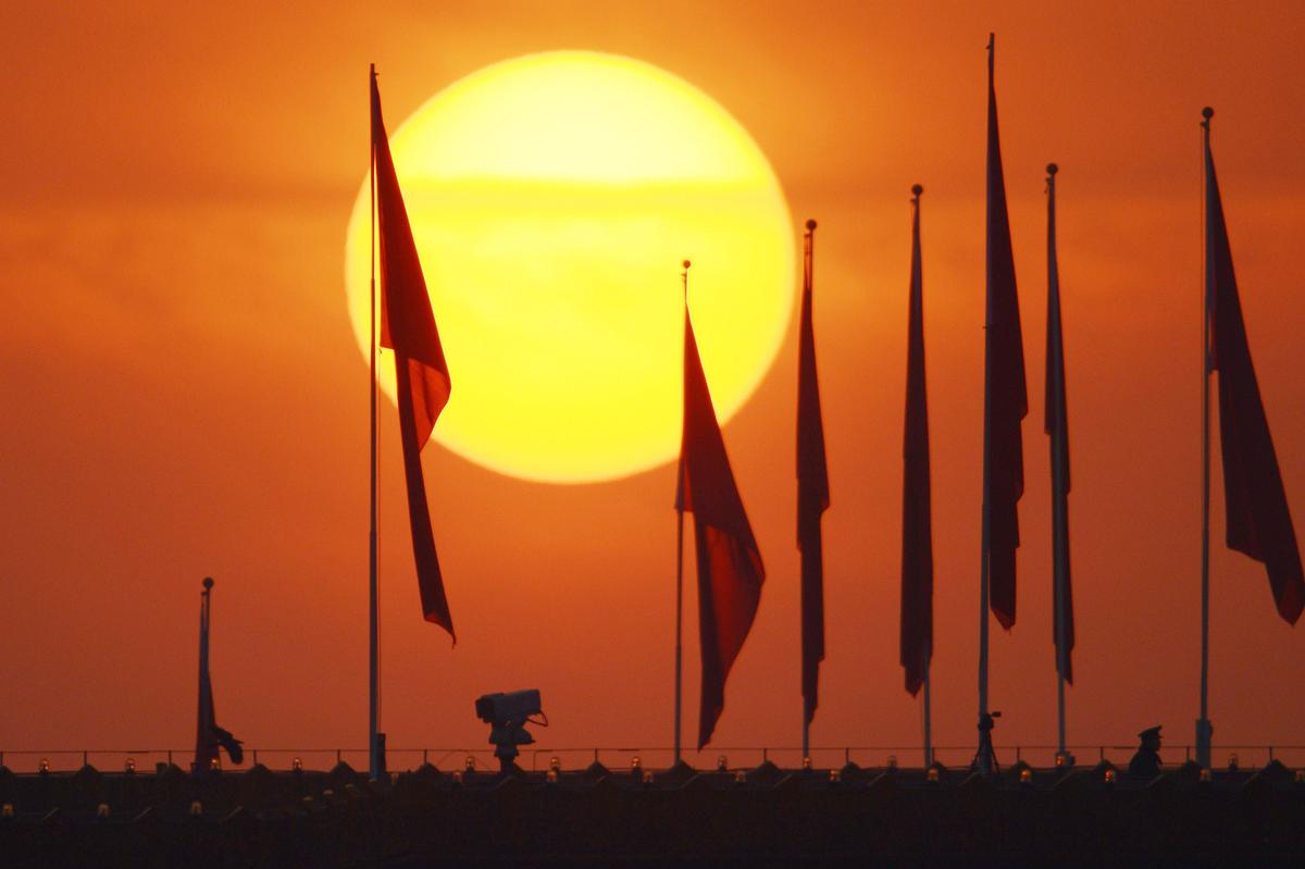 Do the Chinese Communist Party’s New Regulations Make a Case for Dissolving the Party?