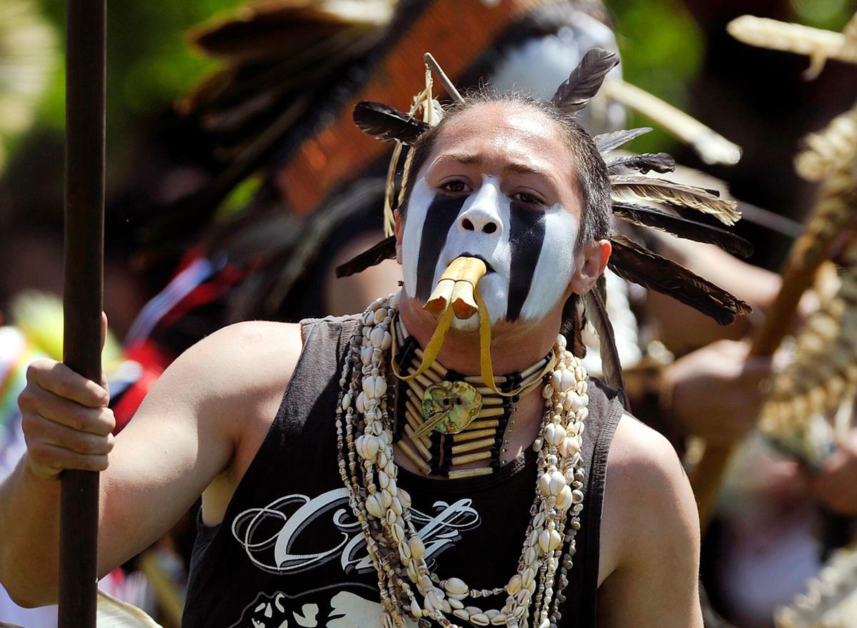 Calif. Student Gets OK to Wear Eagle Feather at Graduation