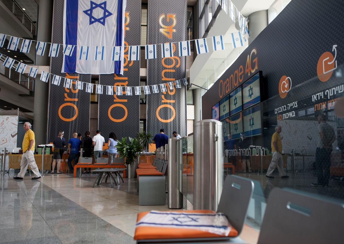 Israeli Minister Says Orange CEO Should Be Fired