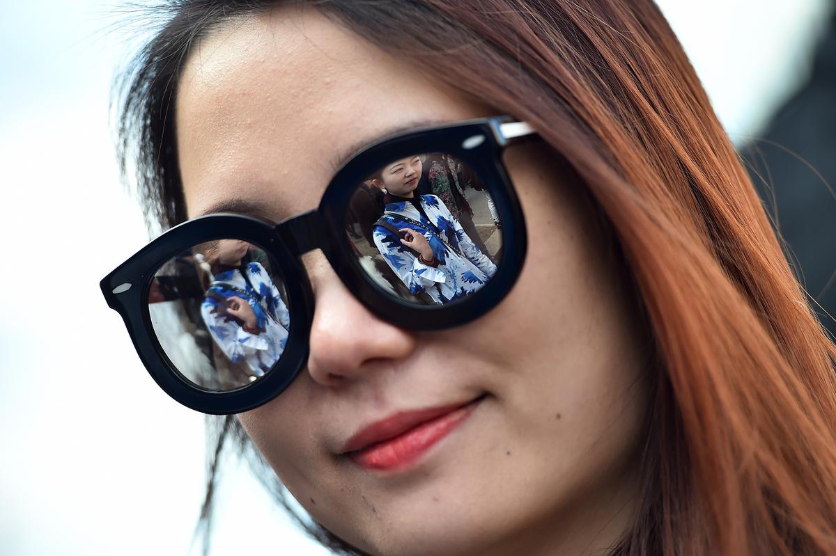 Woman Uses Facebook to Tackle Fendi Sunglasses Problem