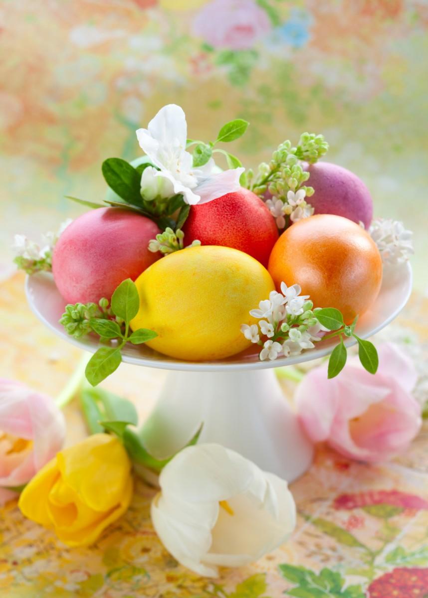 Festive Easter Centerpiece