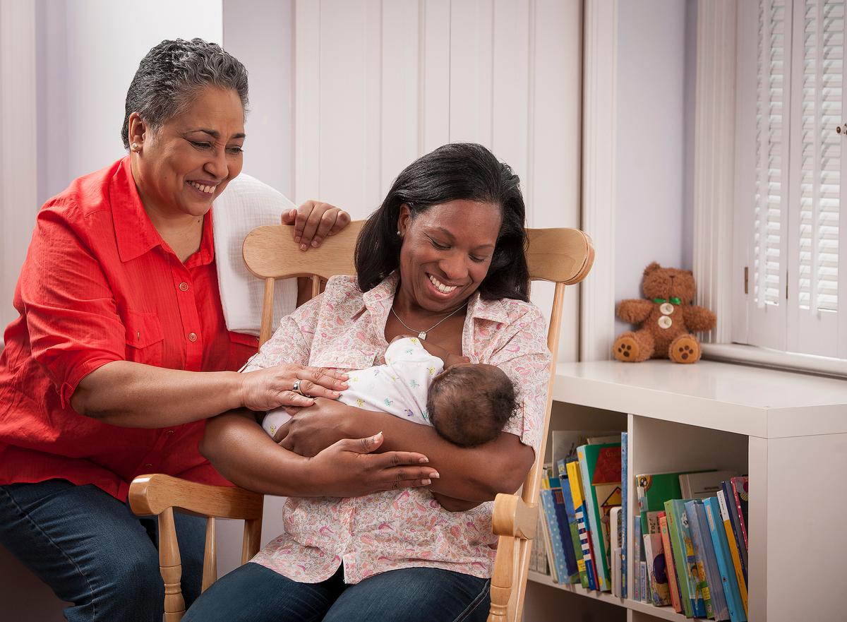 Early Support Vital for Success in Breastfeeding