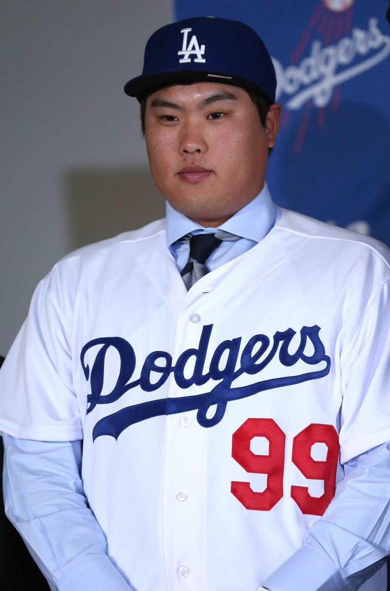Dodgers Sign Hyun-Jin Ryu