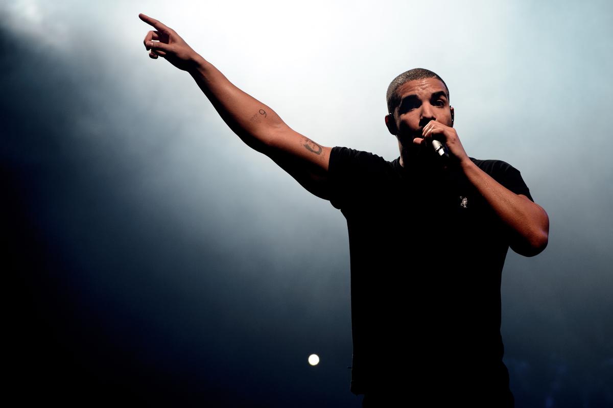 Acts Find Unique Ways to Sell Music, Reach Fans on Twitter