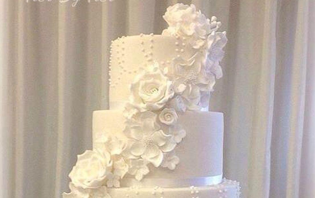 Couple Reaches Compromise With Superhero Wedding Cake