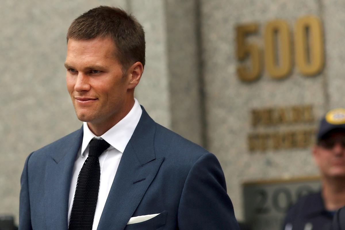 Judge Lets Brady Play, Ruling Against NFL in ‘Deflategate’