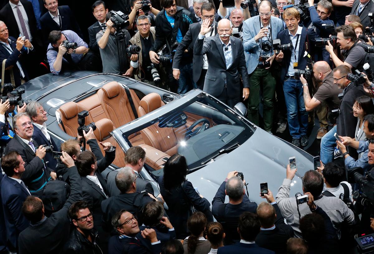 Europe’s Aging Economies Stand to Gain From Influx of People