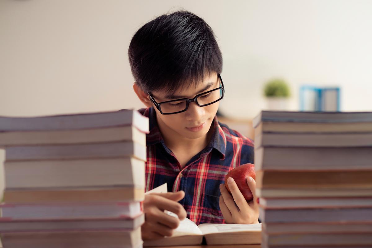 To Cut Costs, College Students Are Buying Less Food and Even Going Hungry