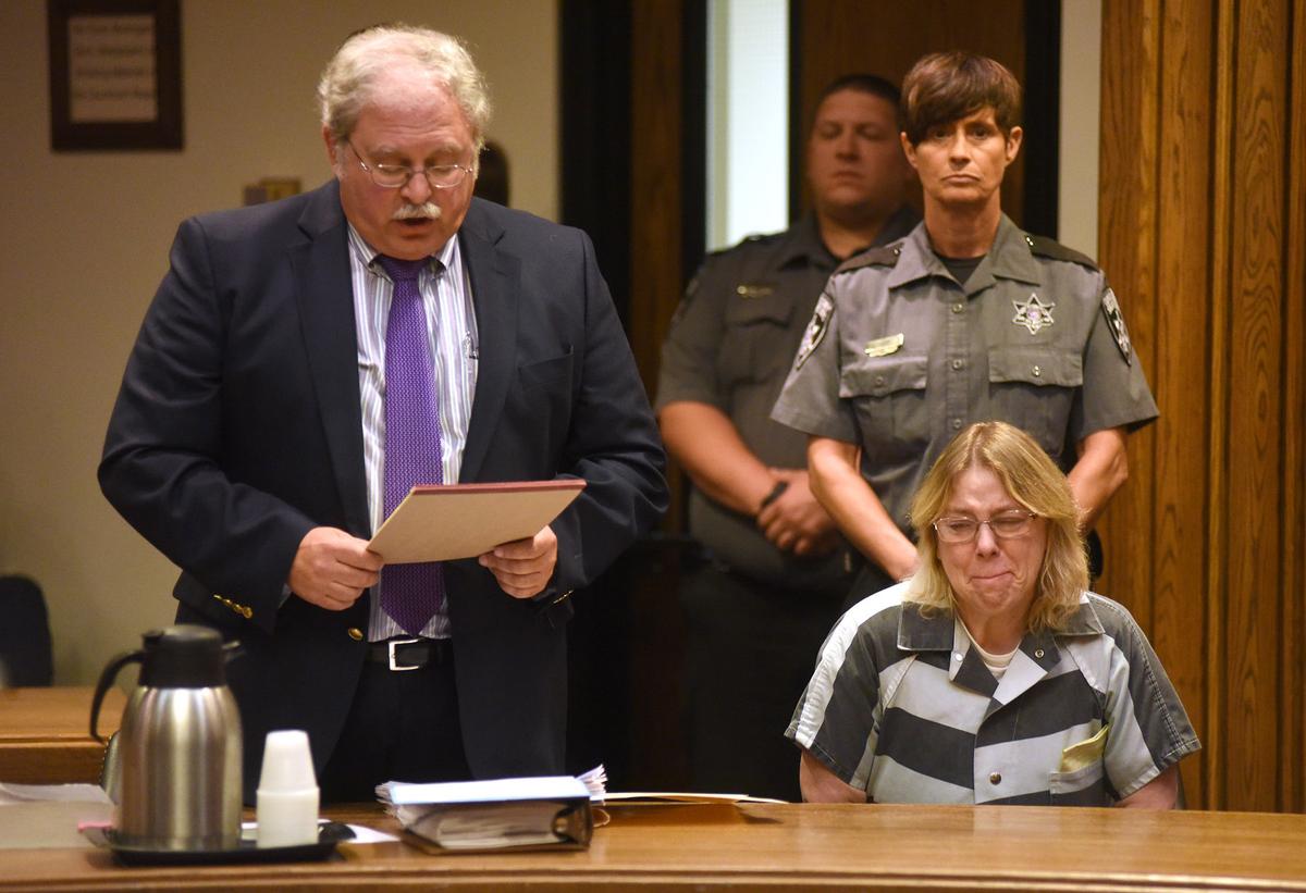 Prison Worker Who Helped 2 Killers Escape Gets Up to 7 Years