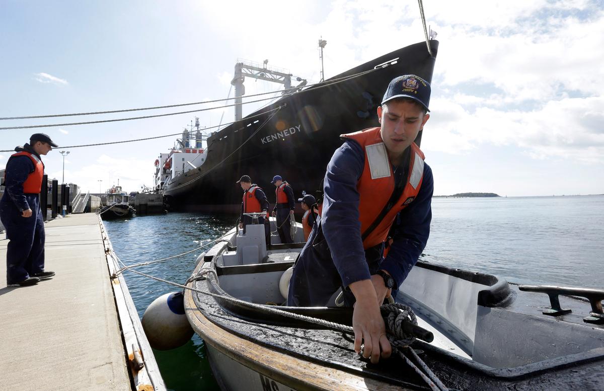 Feds: Wreckage Believed to Be El Faro Cargo Ship Located