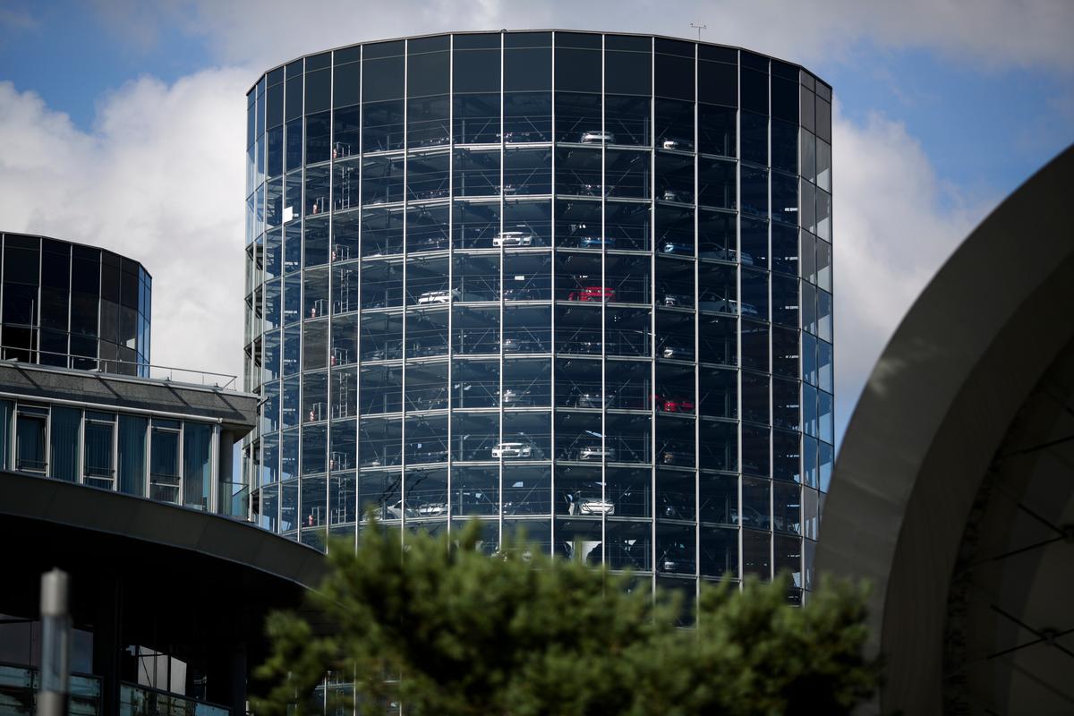 Town That Volkswagen Built From Scratch Girds for Trouble