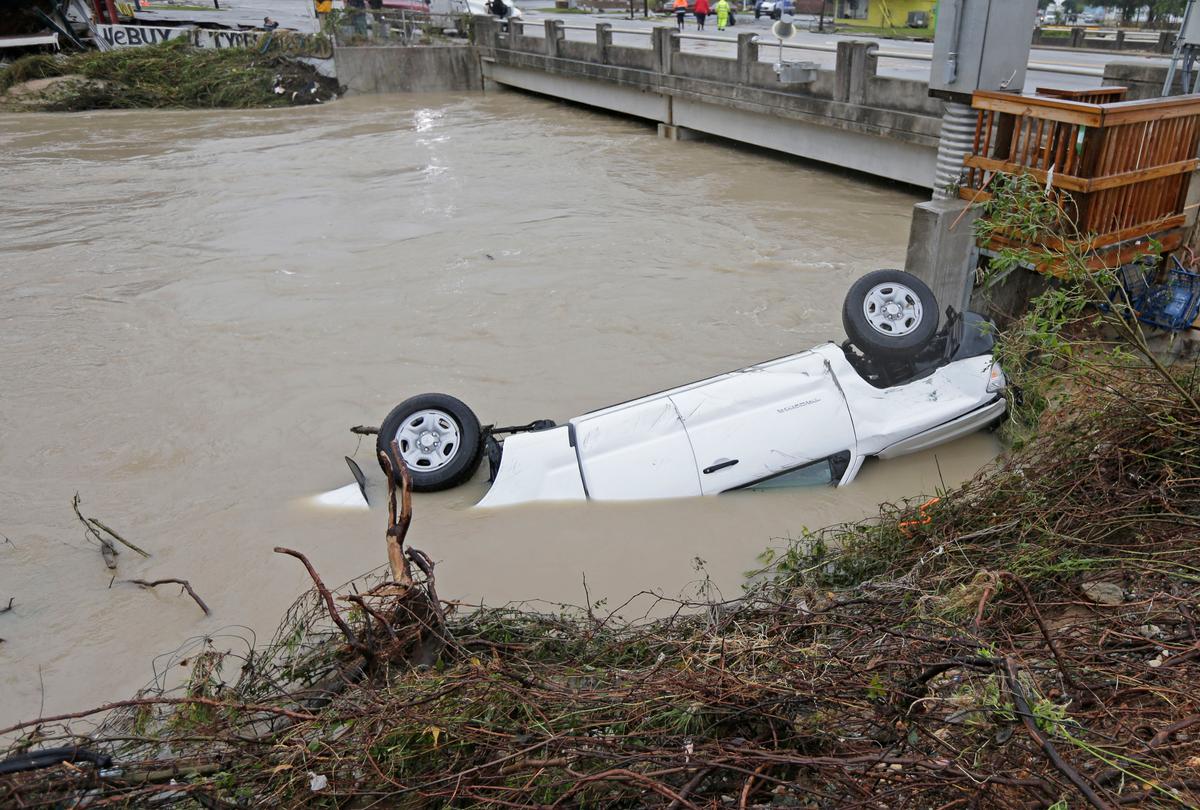 South Carolina Floods Leave a Shared Sense of Memories Lost