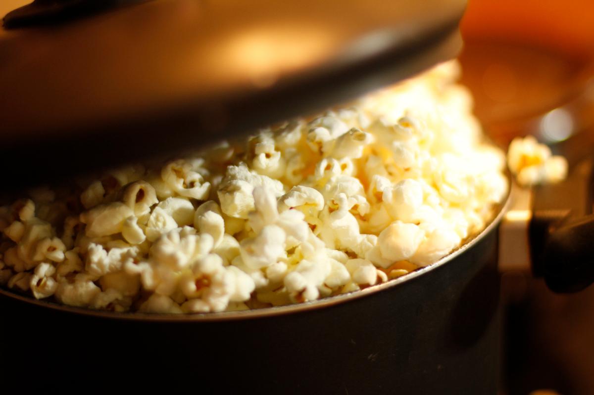 Recipe: Healthy Stovetop Popcorn