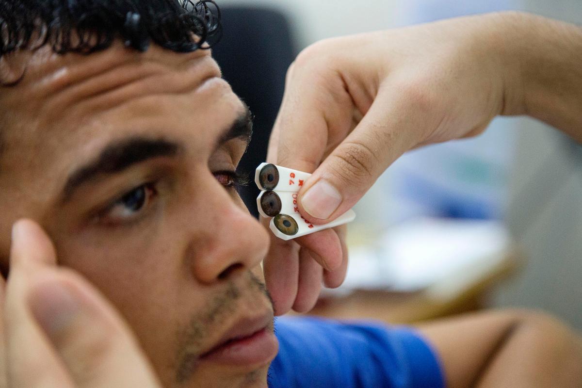 Prosthetic Eye Maker Brings Relief to Wounded Gazans