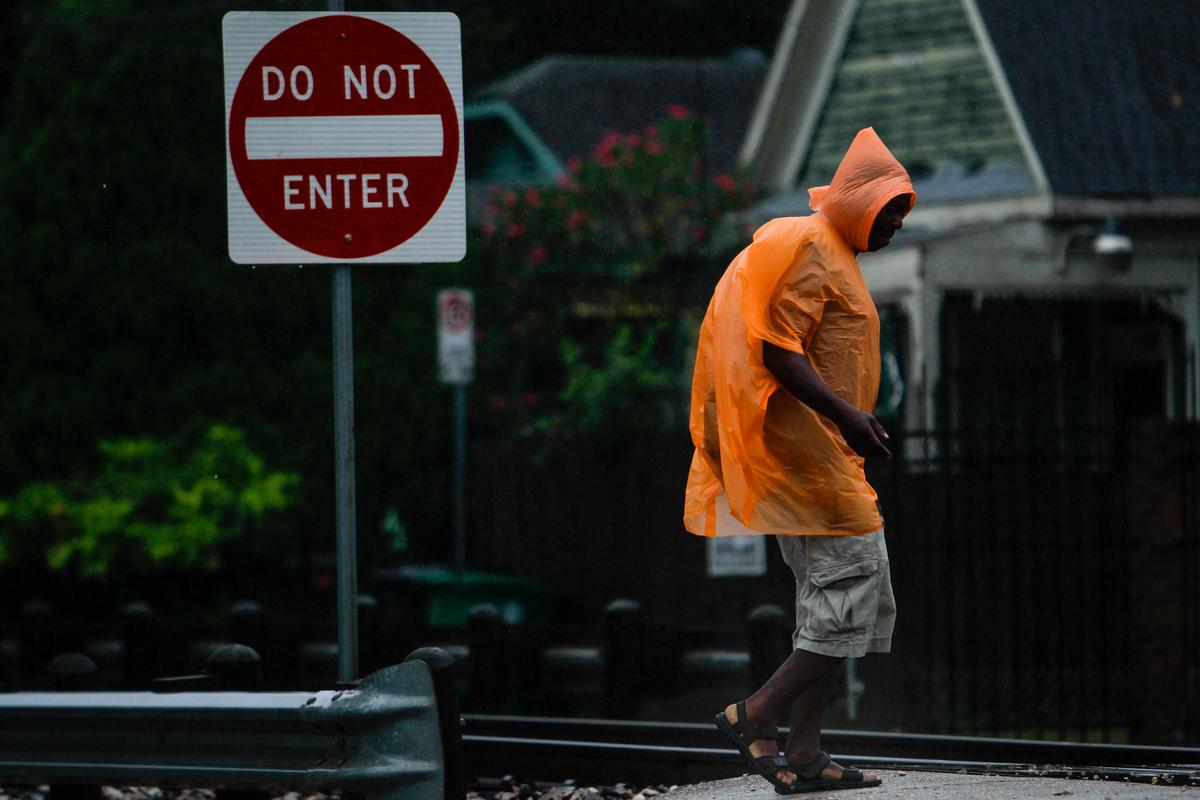 Texas Storm Prompts Evacuations in Area Hit by Spring Floods