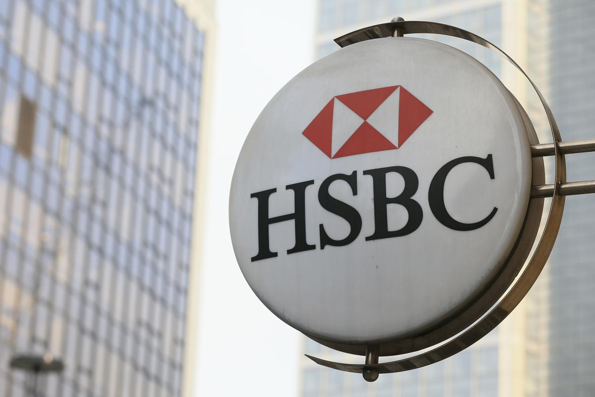 HSBC Evacuates Floor at London HQ After Employee Tests Positive for Coronavirus