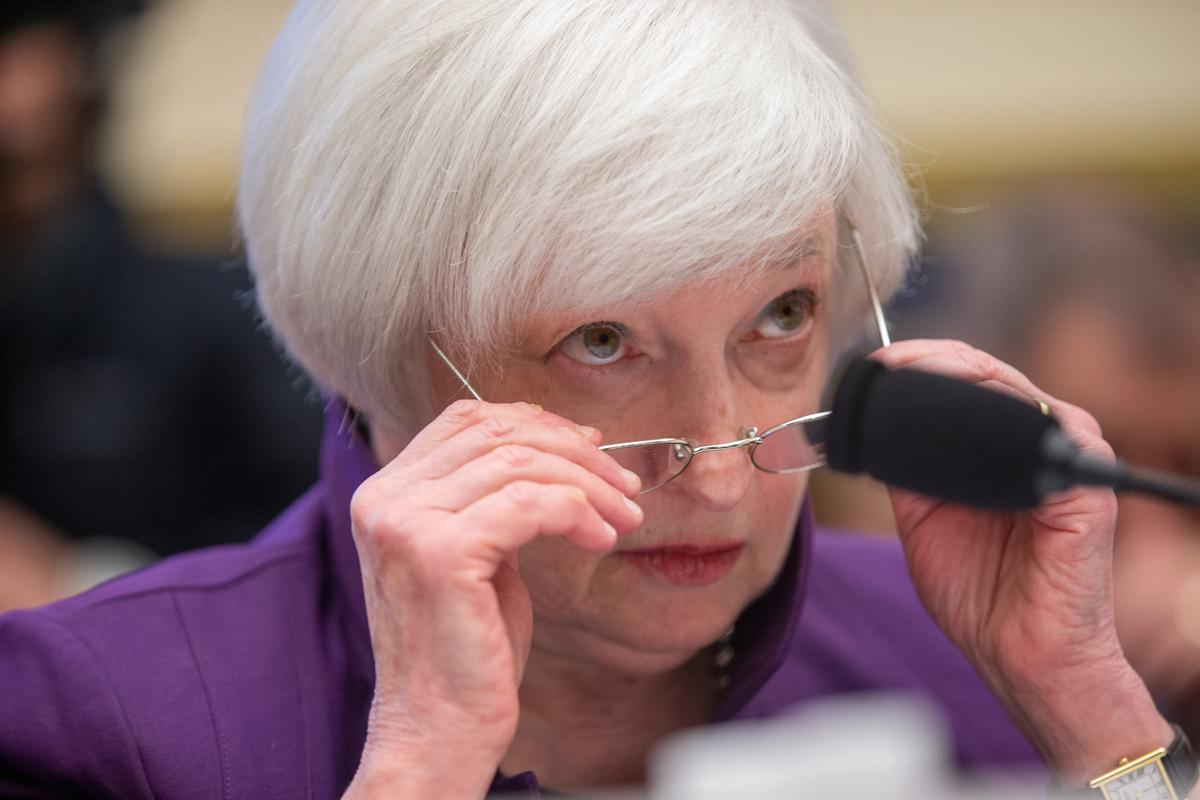 Yellen: December Interest Rate Hike a ‘Live Possibility’