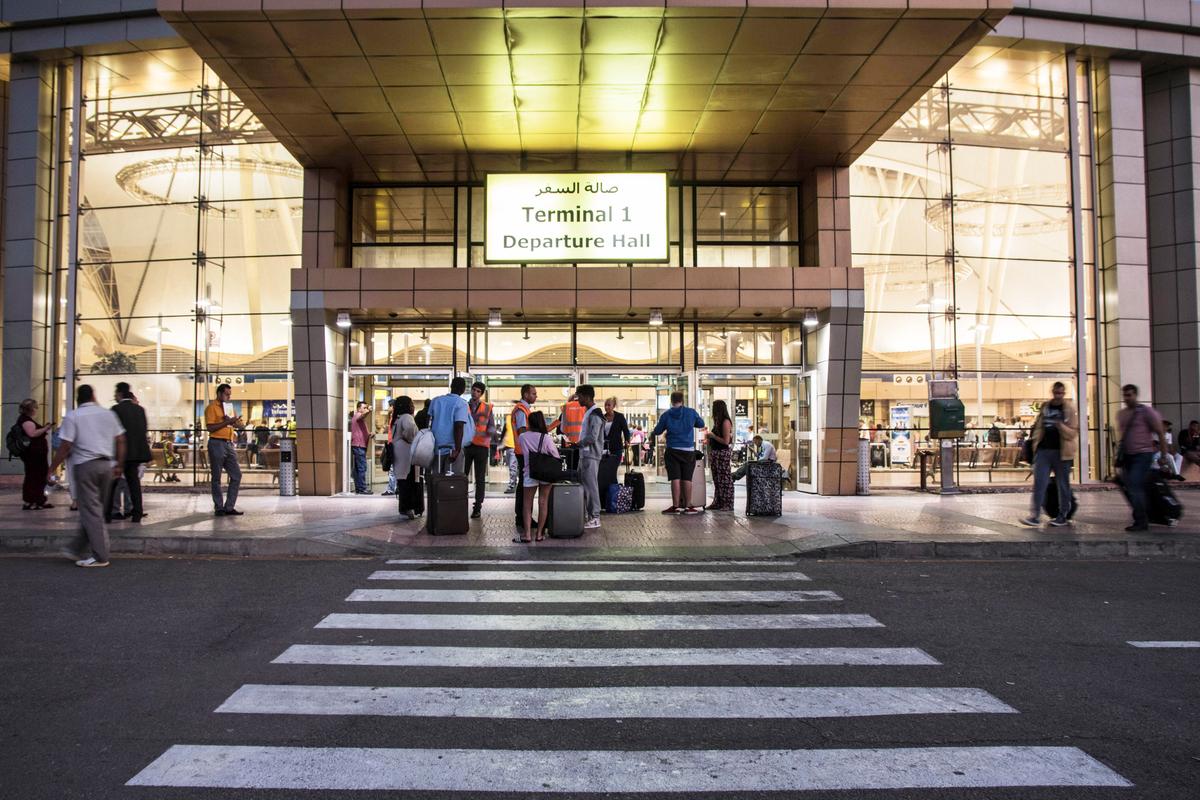 Thousands of Russians Leave Egypt After Security Concerns