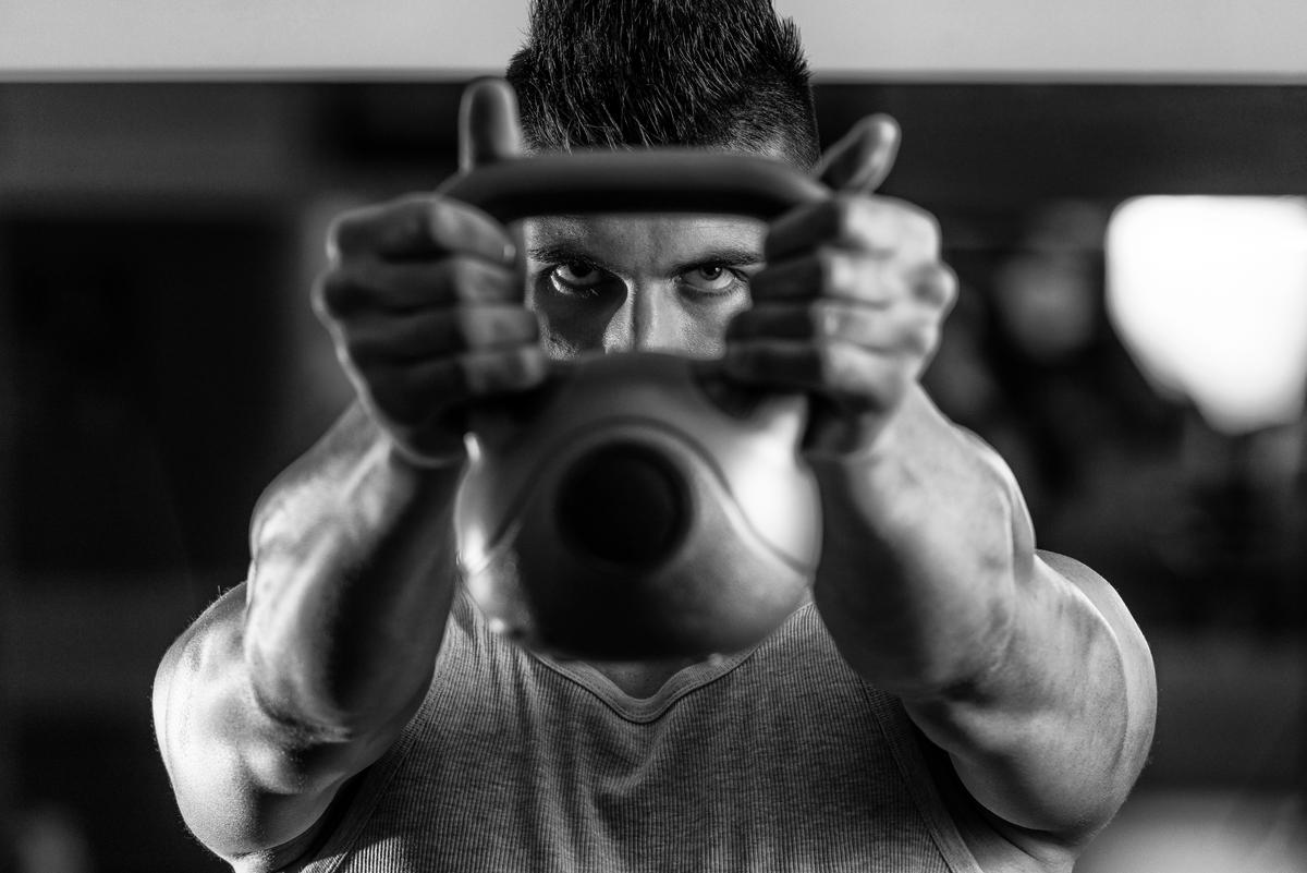 New Study Shows Pumping Iron Might Make You Smarter