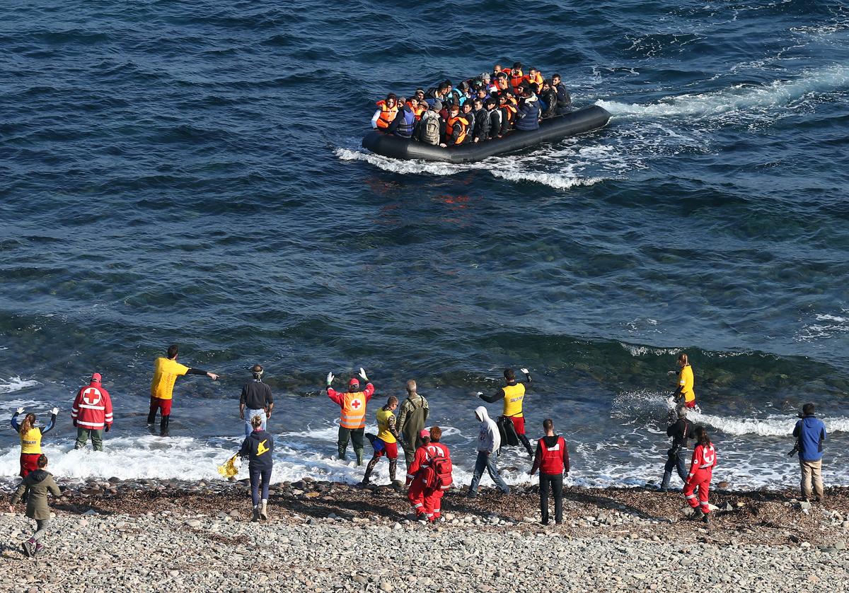 ‘Nearly Impossible’ to Find Jihadists Among Migrants, Greek Officials Warn