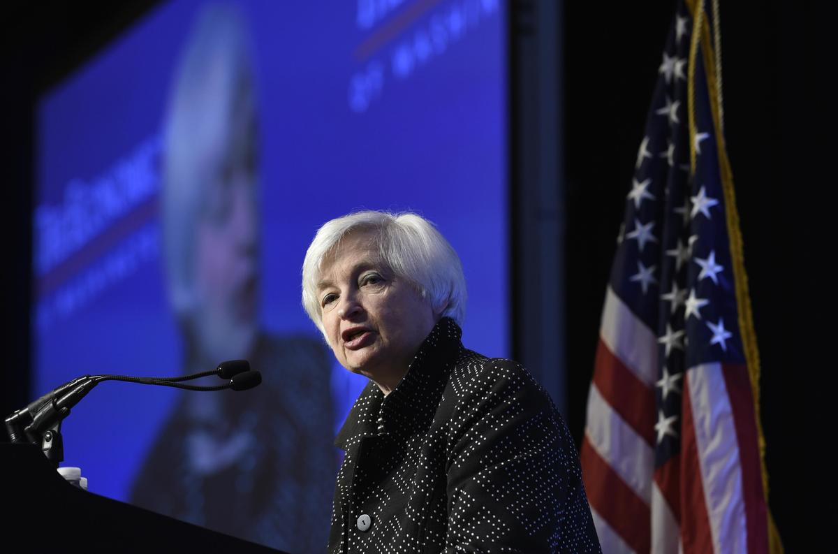 Yellen Confident in Economy Ahead of Expected Rate Hike