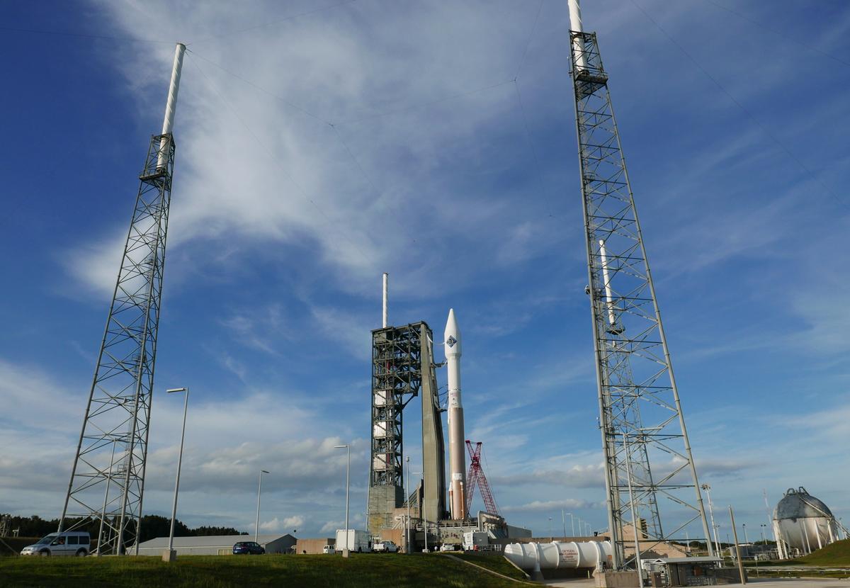 More Lousy Weather as NASA Tries for Space Station Delivery