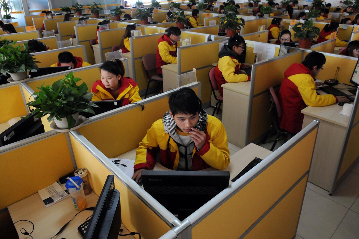 Why More People Shop Online in China Than the United States