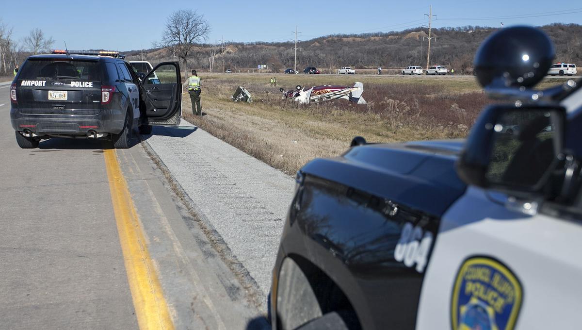 1 Dead in Small Plane Crash on Interstate 29 in Western Iowa