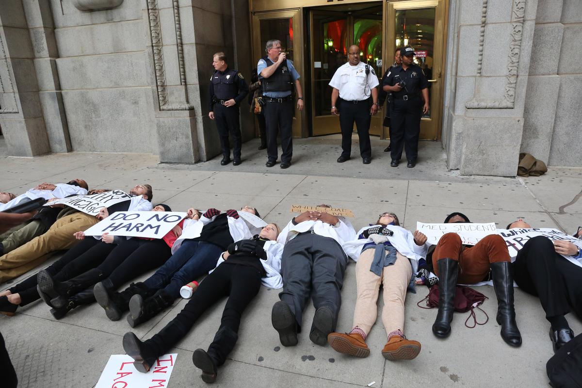 Chicago Protesters Target Independent Police Review Agency