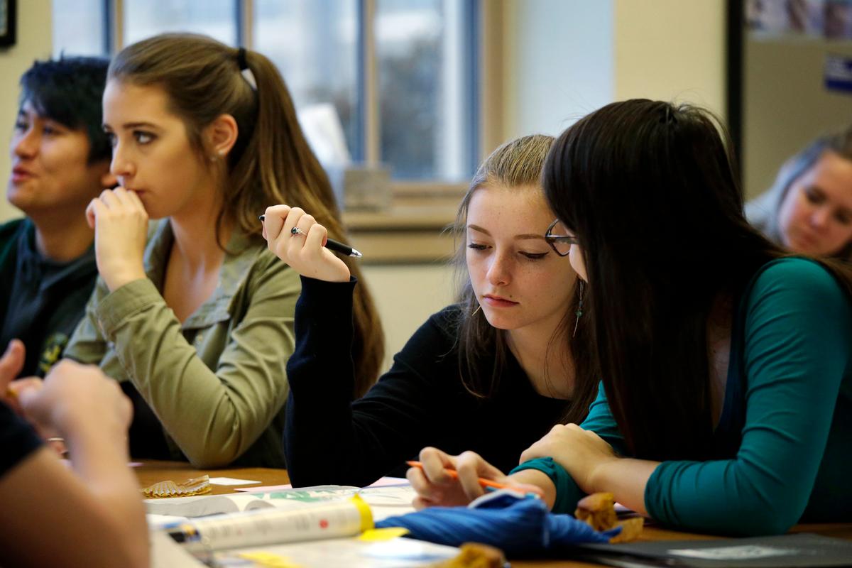 High Schools Listening to Scientists, Letting Teens Sleep