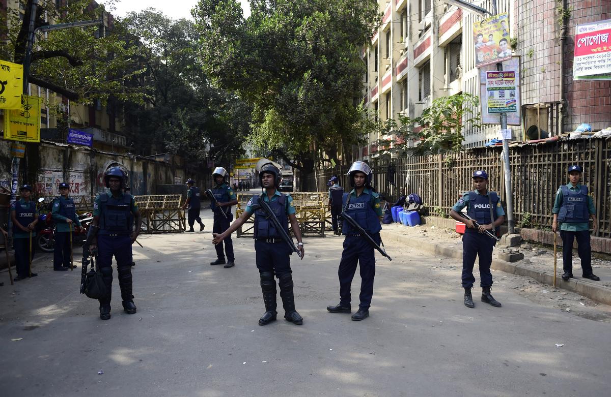 Bangladesh Police Arrest 7 Suspected Islamist Extremists