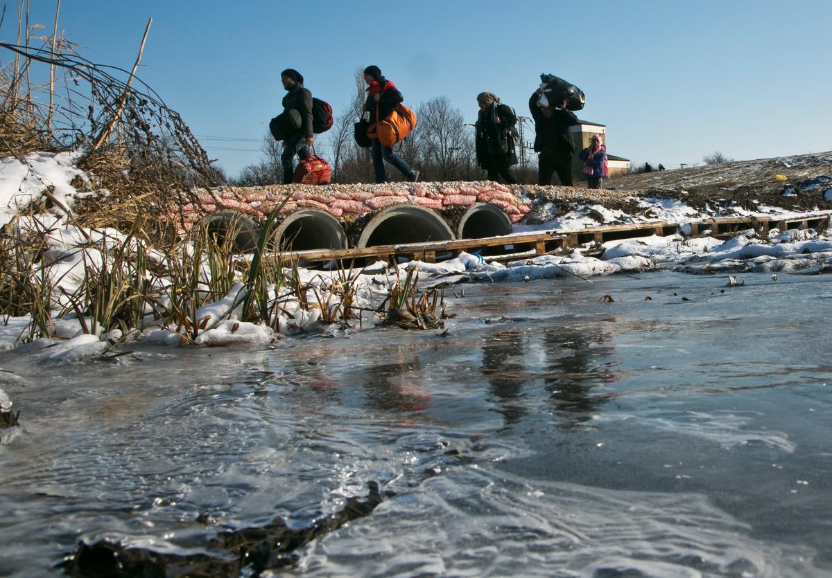 Pressure Mounts as EU Migration Strategy Bogs Down