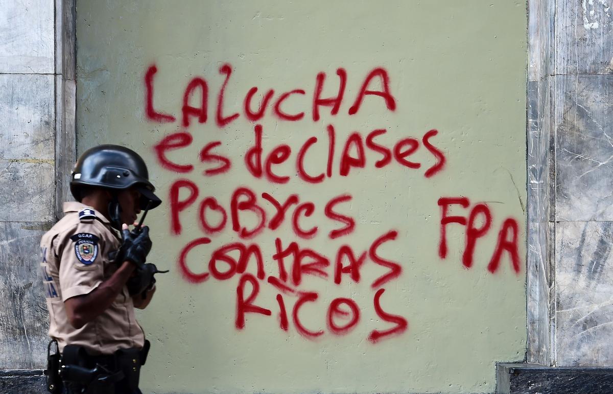 Venezuela’s Maduro Admits Economic ‘Catastrophe’