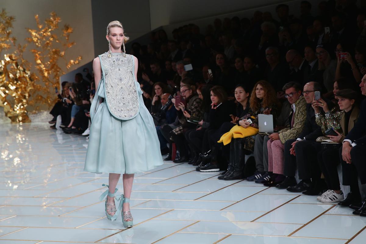 Why Fashion Models Don’t Smile