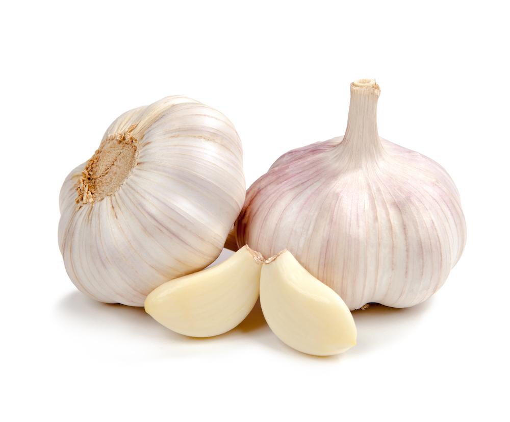 A big part of garlic's lead removal secret is sulfur. (Timmary/shutterstock)