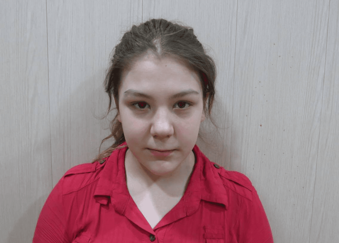 Rescued Swedish Teen Speaks About Life Under ISIS and Why She Traveled to Syria