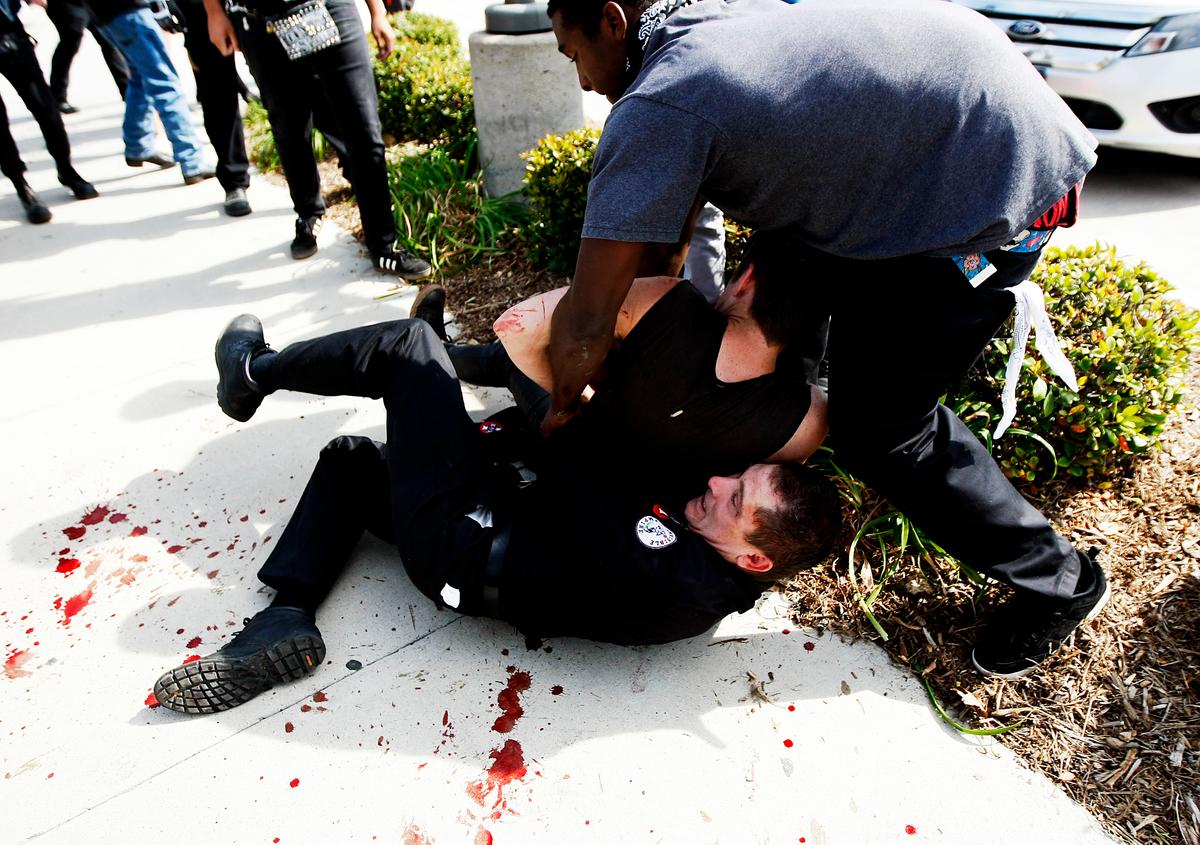 3 People Stabbed and 13 Arrested at Ku Klux Klan Rally in Anaheim, California