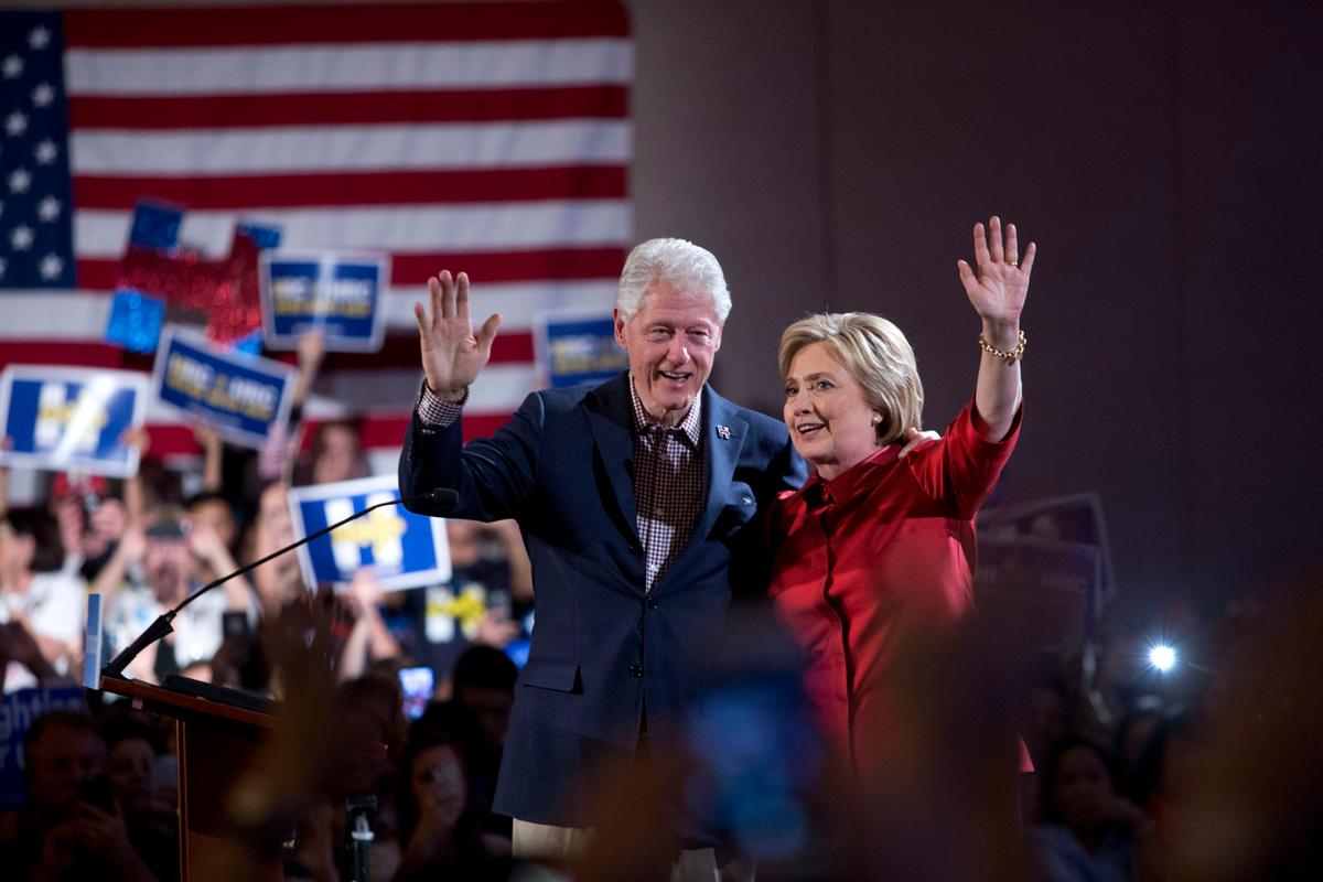 With Big Win, Clinton Heads to Super Tuesday With Momentum
