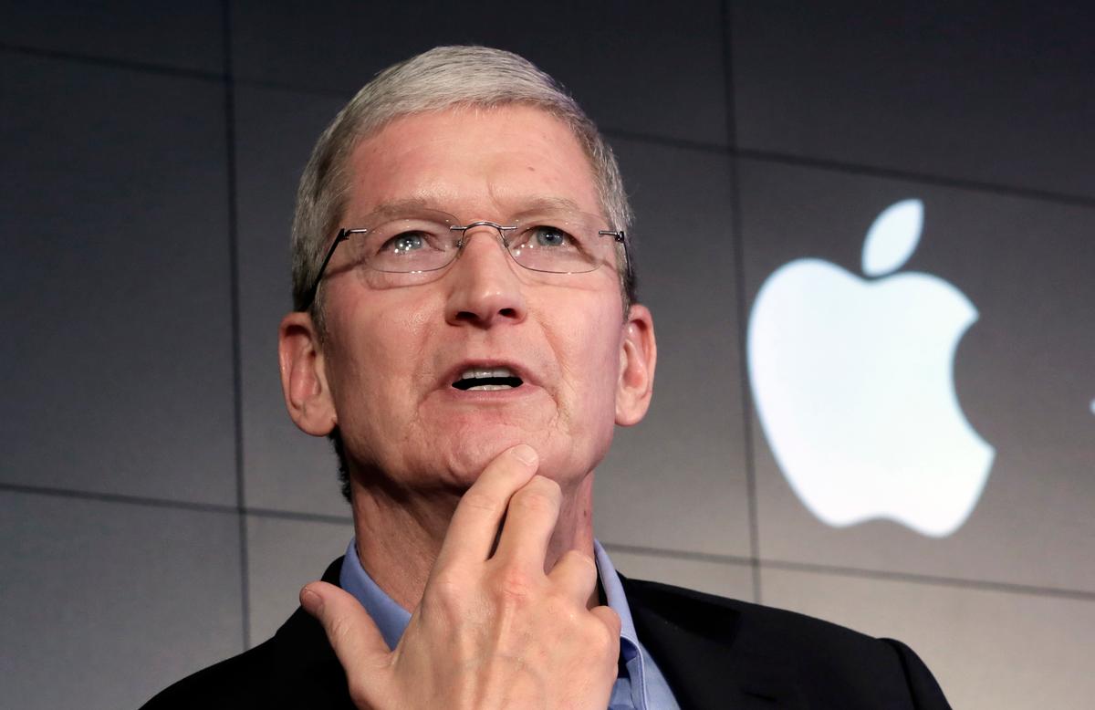 Apple Responds After FBI Says It Has Hacked iPhone of San Bernardino Shooter