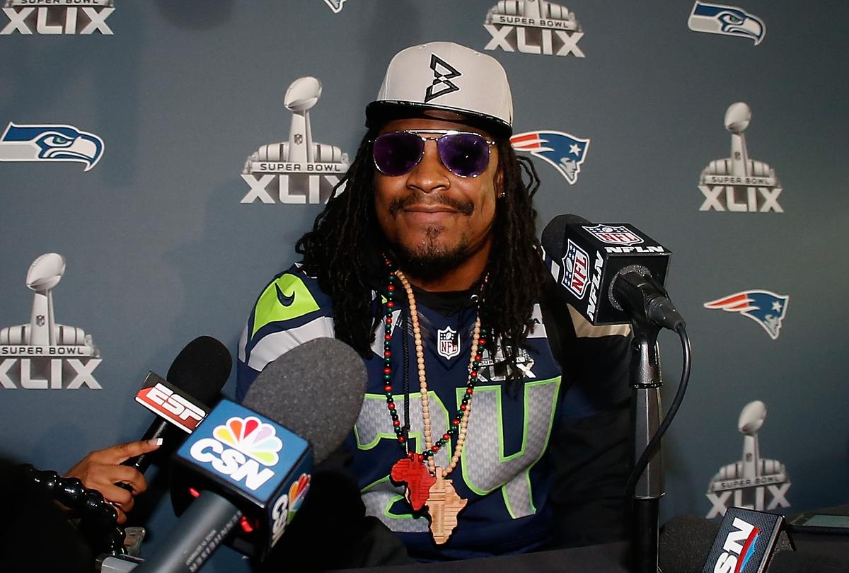 Watch: Former Seahawks Running Back Marshawn Lynch Dances While Riding a Camel During Visit to Egypt