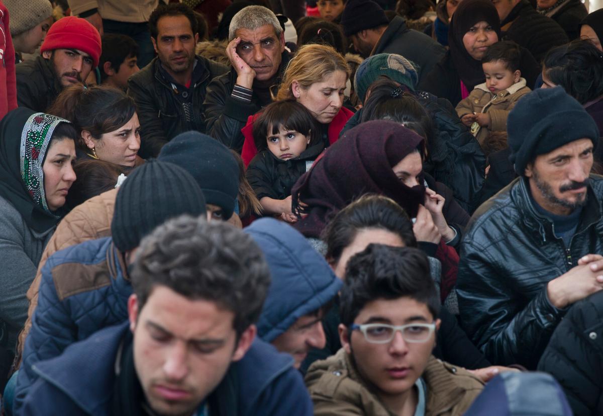 Macedonia Imposes New Restrictions on Flow of Refugees