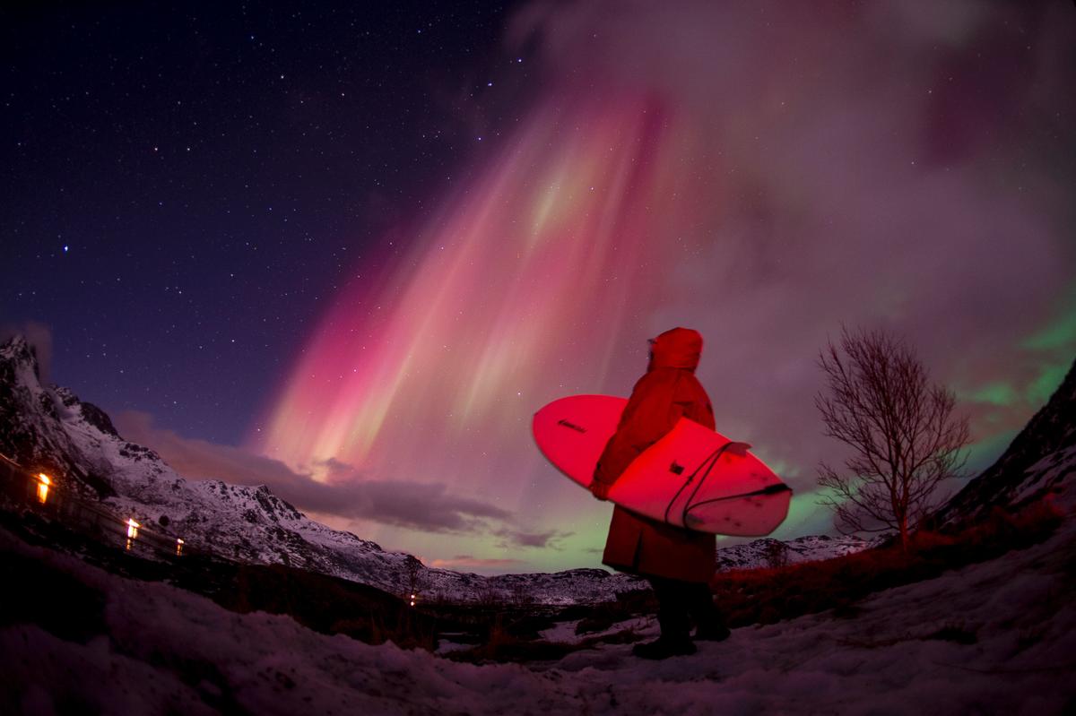 Photos: Surfing Under the Northern Lights in the Arctic Circle