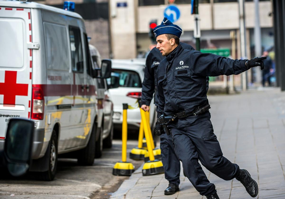 Armed Police in Belgium Arrest Three Brussels Terror Suspects as Manhunt Expands for Others