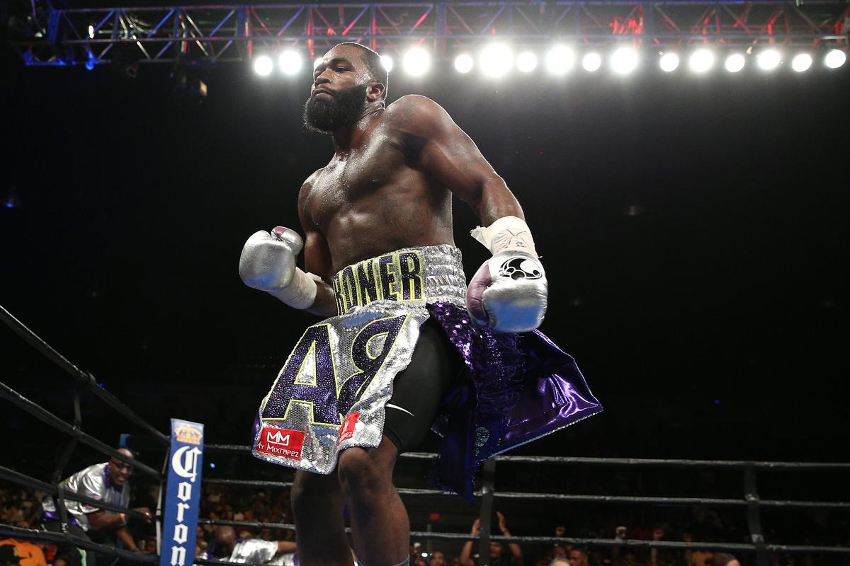 Adrien Broner: Boxer Surrenders to Police in Ohio