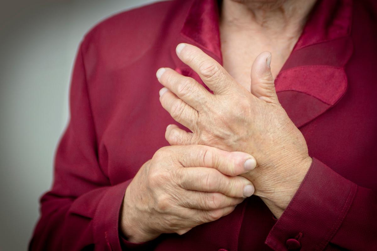 10 Natural Ways To Relieve Rheumatoid Arthritis