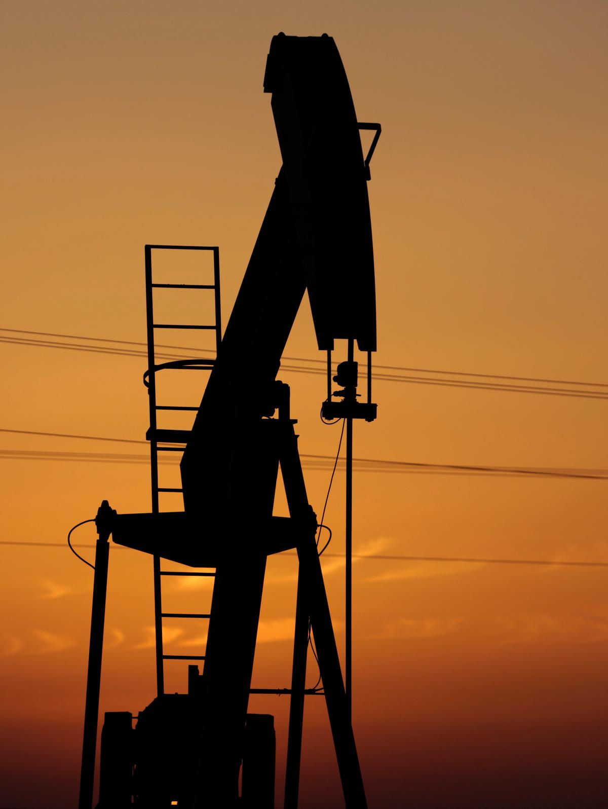 IMF Expects $500B Revenue Loss for Mideast Oil Exporters